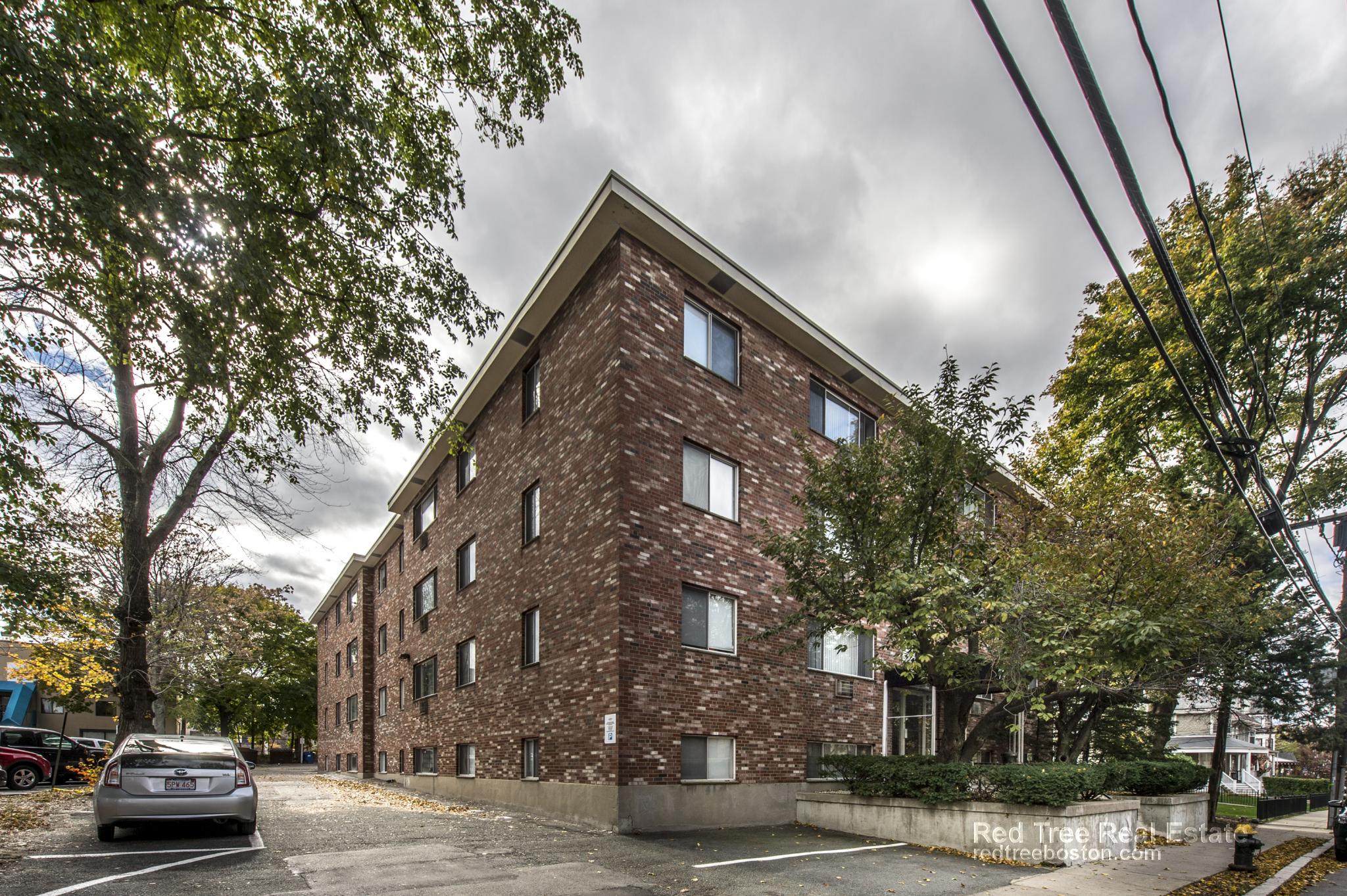 88 Gardner St, Allston