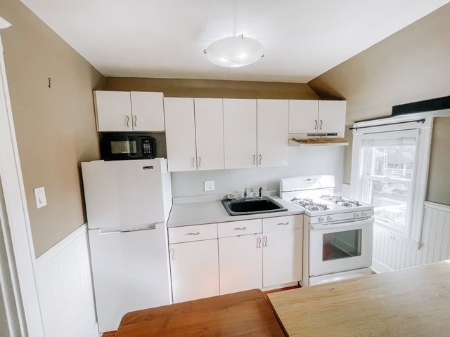 439 Ashmont St, Dorchester