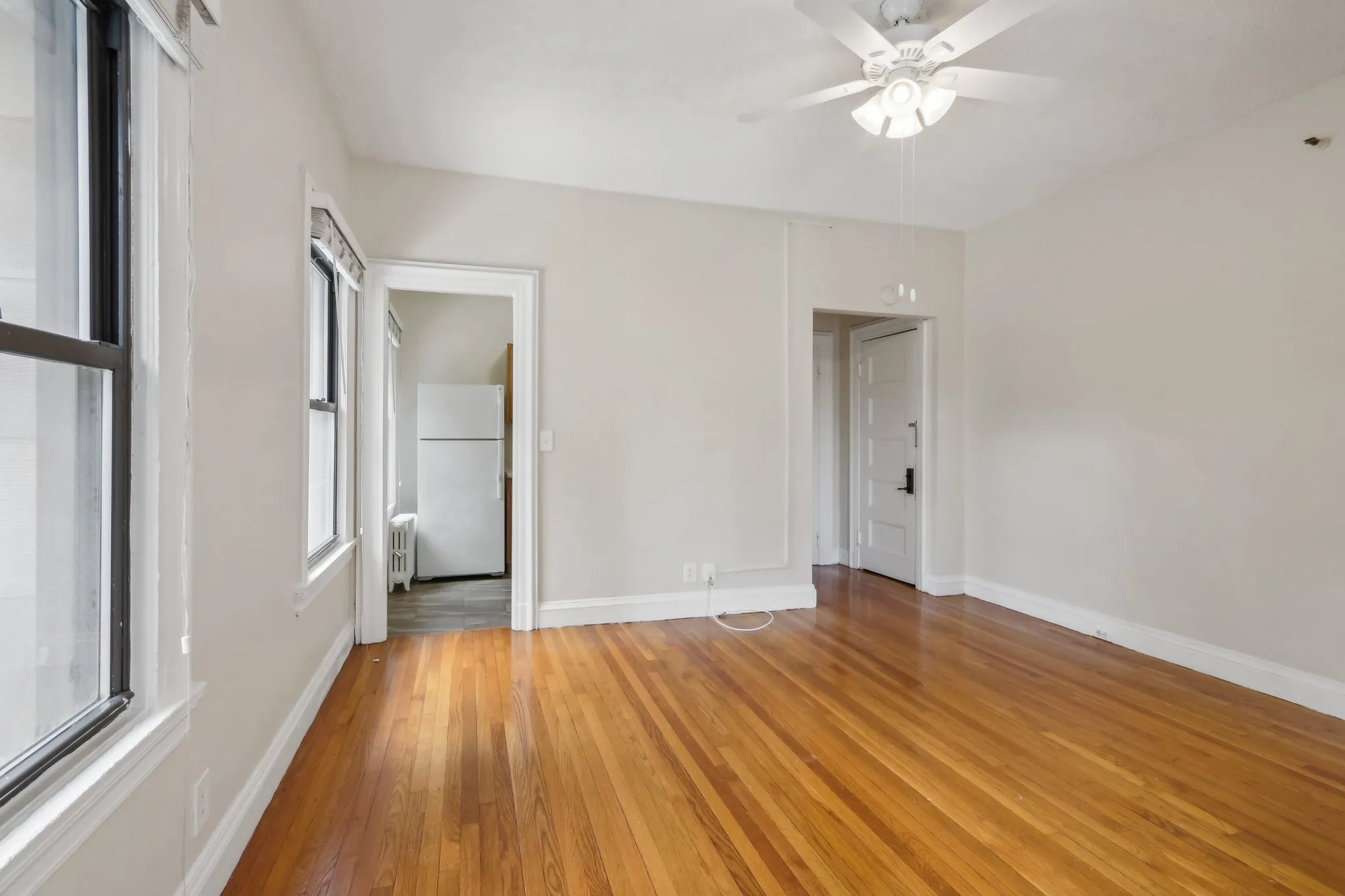 1470 Beacon St, Corey Hill