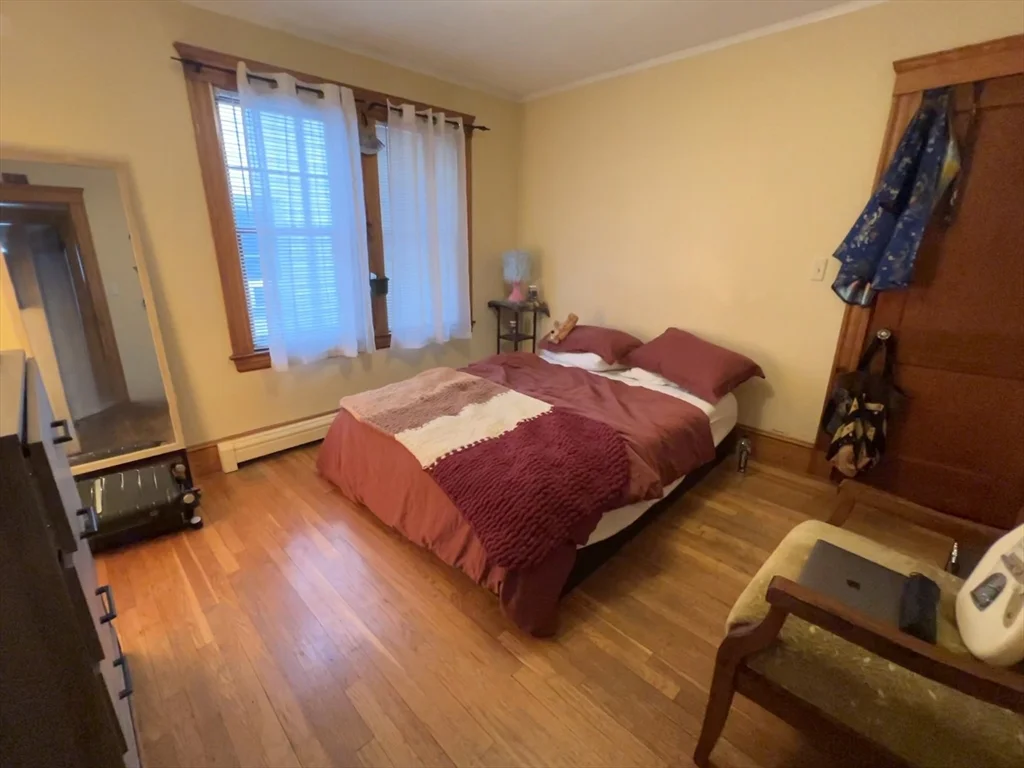 385 Arlington St, Watertown