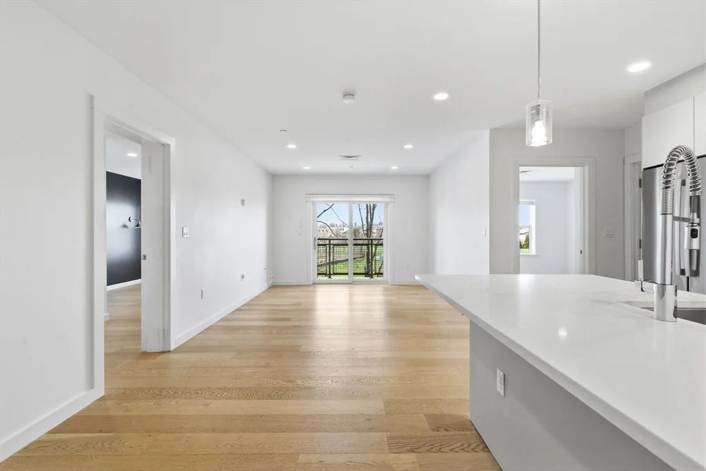 16 Boardman St, East Boston