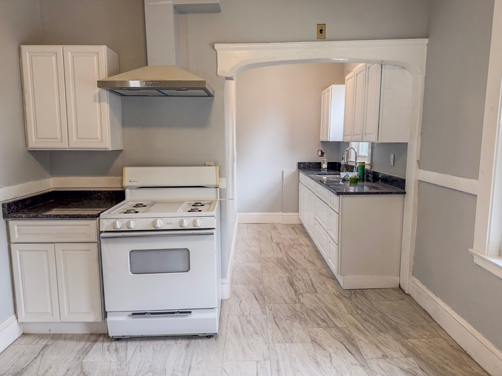 45 Favre St, Mattapan