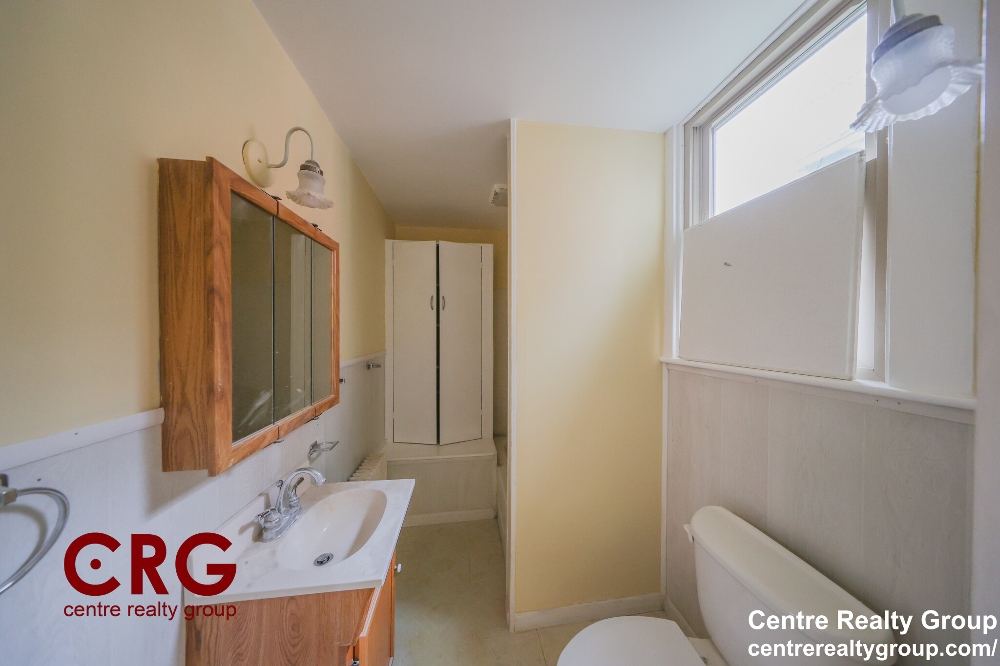 22 Grand View Ave, Prospect Hill