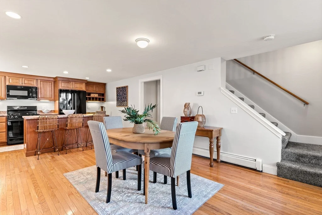 452 Main St, Amesbury