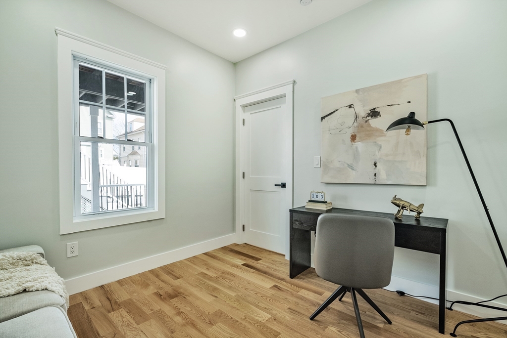 147 Jefferson Ave, Everett