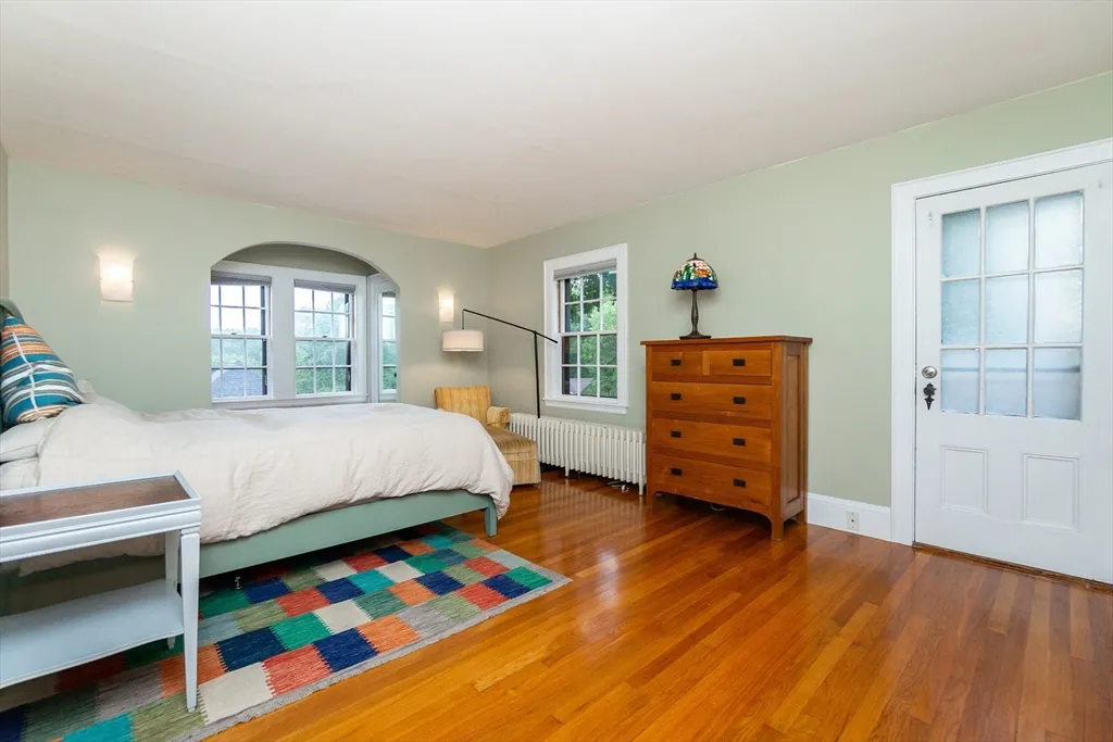 93 Churchill Ave, Arlington