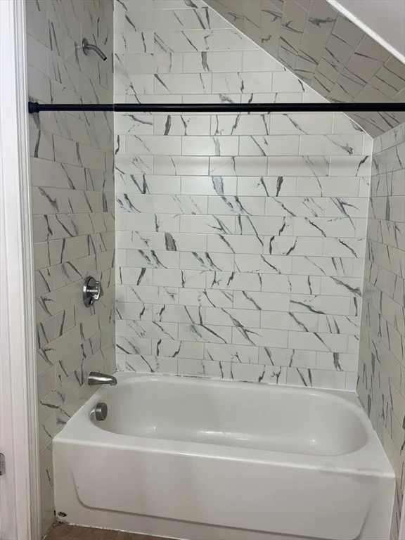 61 Crescent Ave, Chelsea