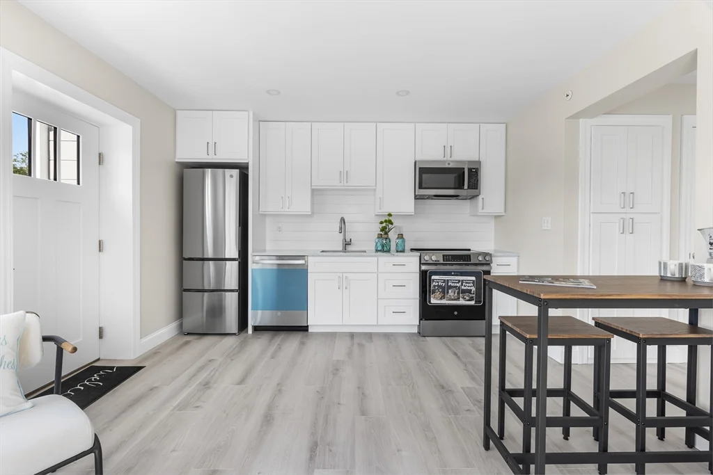 112 West Main, Barnstable