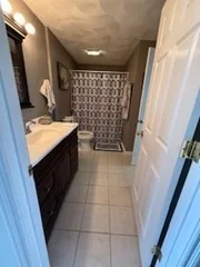 84 Railroad Ave, Salisbury