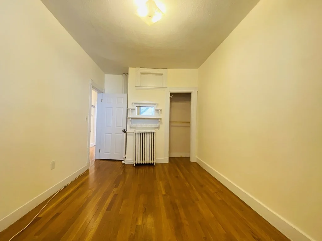 50 Saint Germain, Back Bay