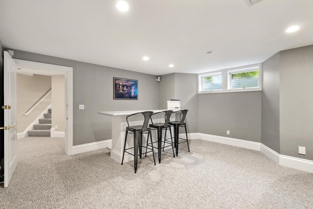 196 Bridle Trail Rd, Needham