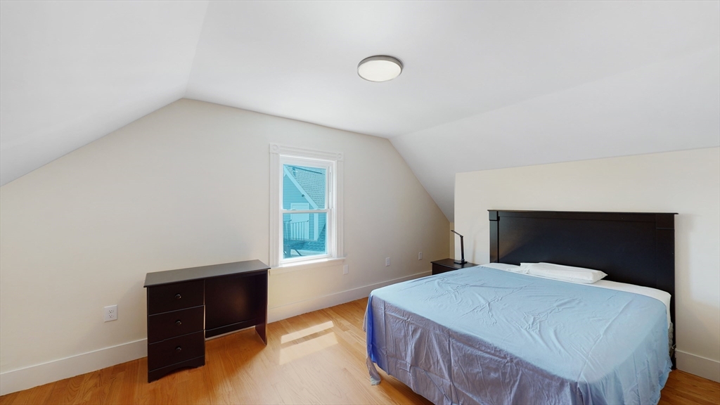 7 Chester Ave, Waltham