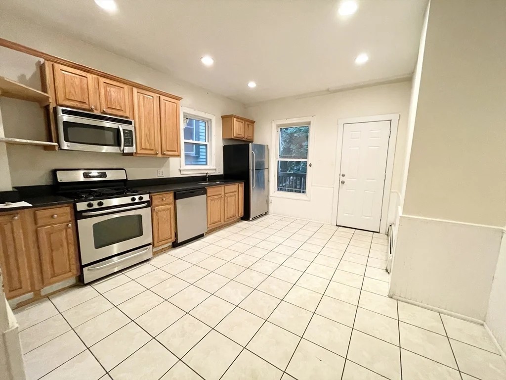 59-61 Hillside St, Mission Hill