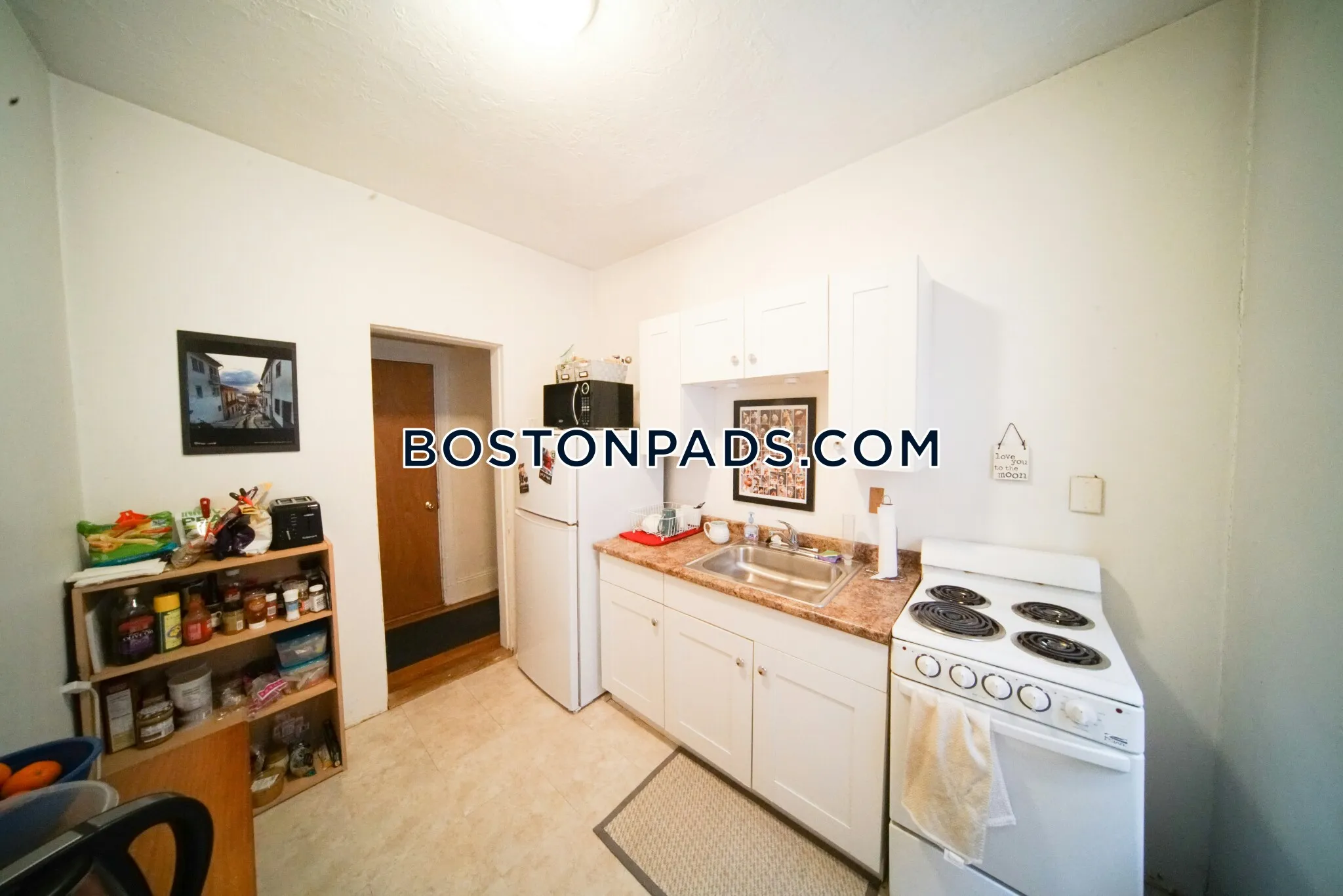 37 Dwight St, North Brookline