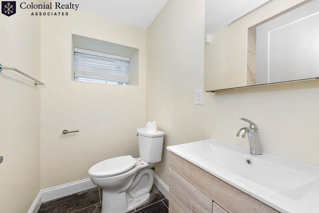 70 Stanley Ave, South Medford