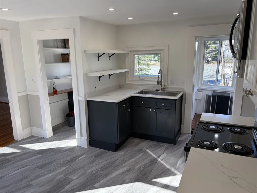 240 Nahatan, Norwood