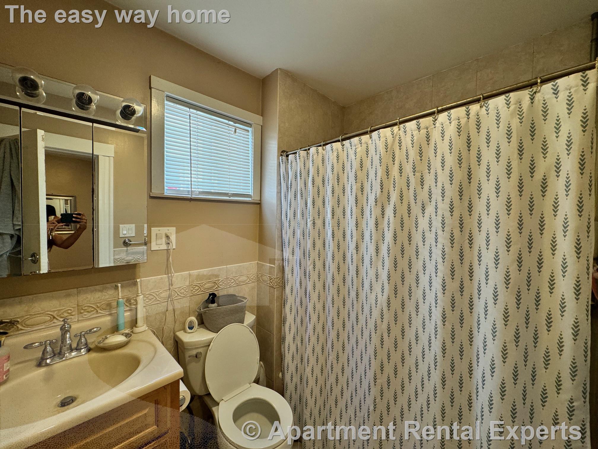 44 Clarendon Ave, Teele Square