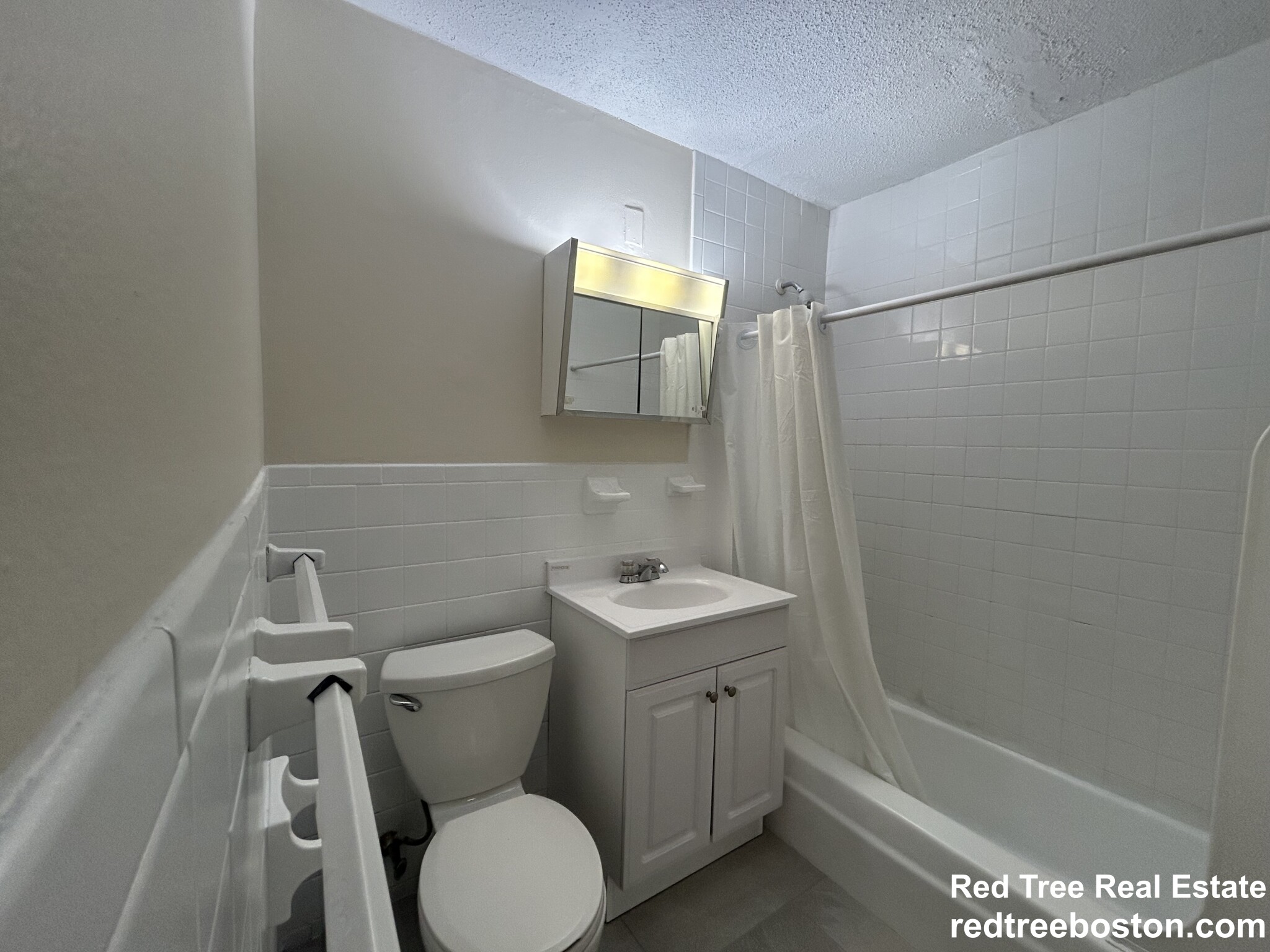 84 Gardner St, Allston