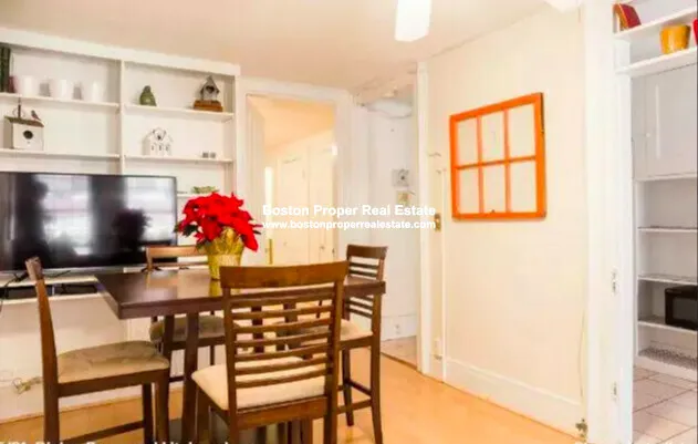 94 West Cedar St, Beacon Hill