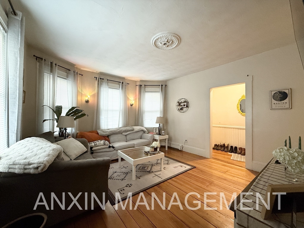 14-16 Allen St, Inman Square