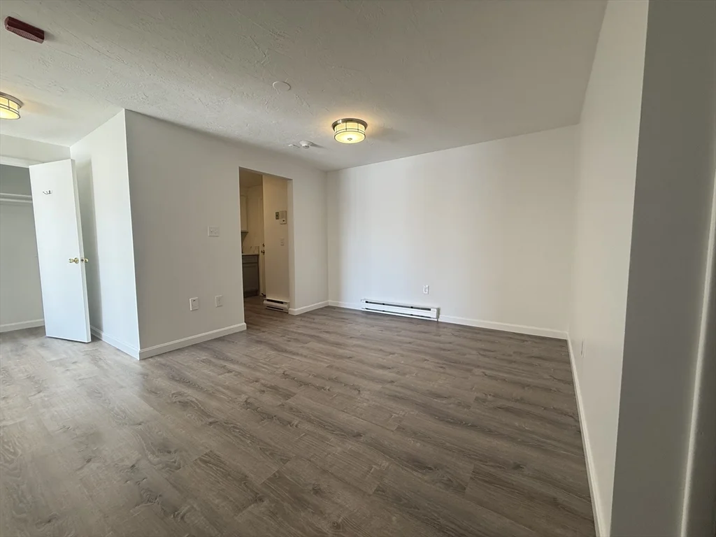 151 Providence Rd, Grafton