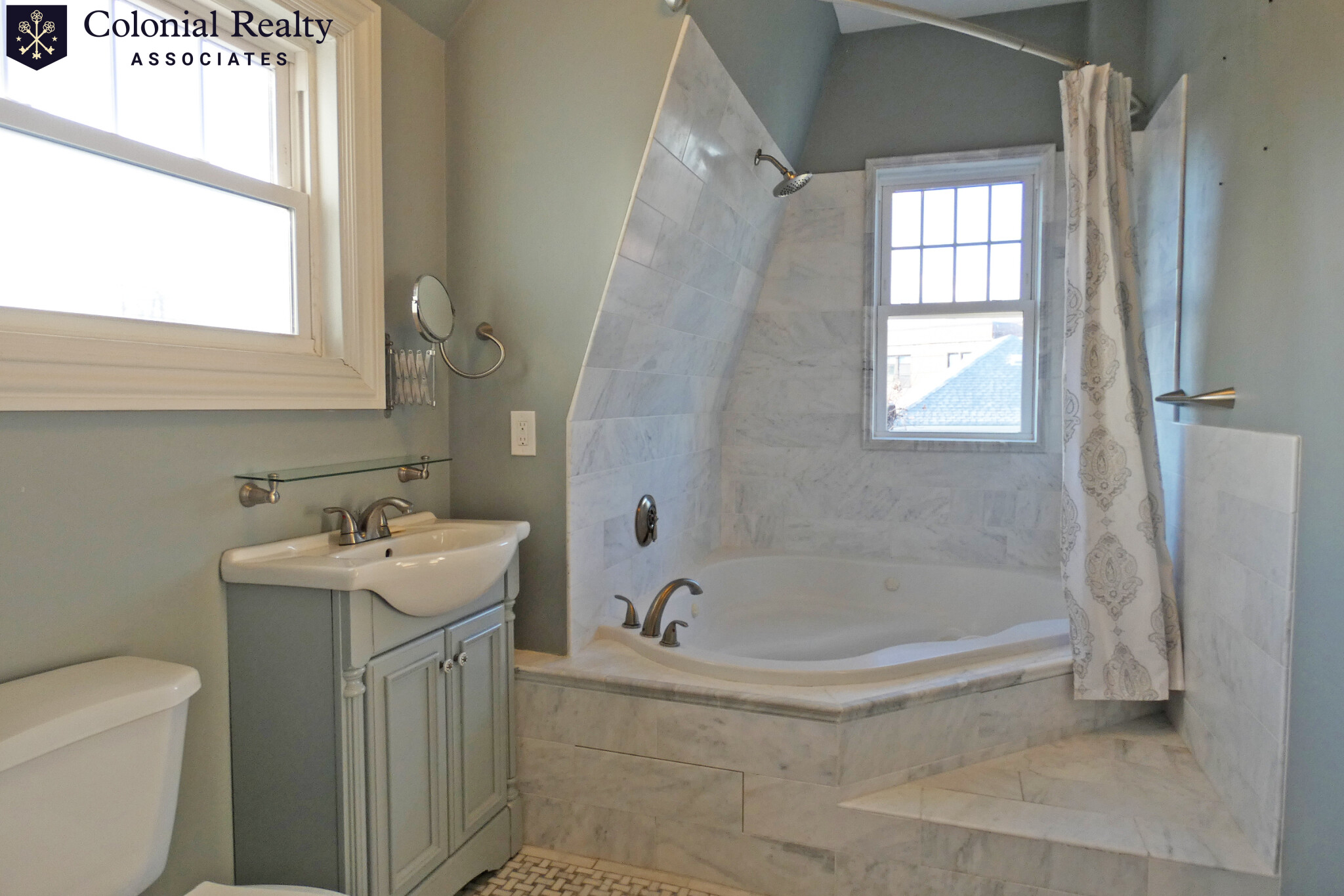 110 Walnut St, Newtonville