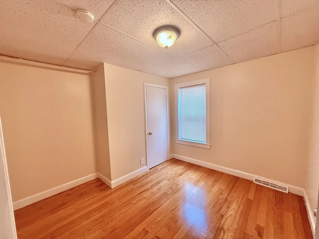 35 Highland Ave, Everett