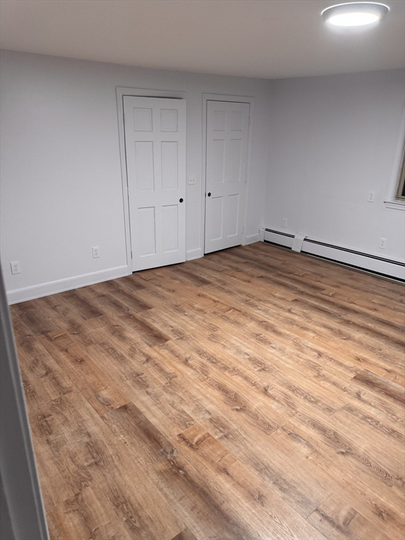 21 North Main St, Avon