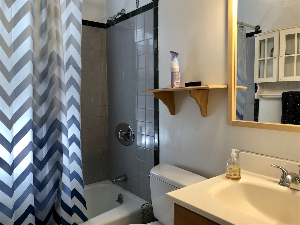 2A Wellington St, South End