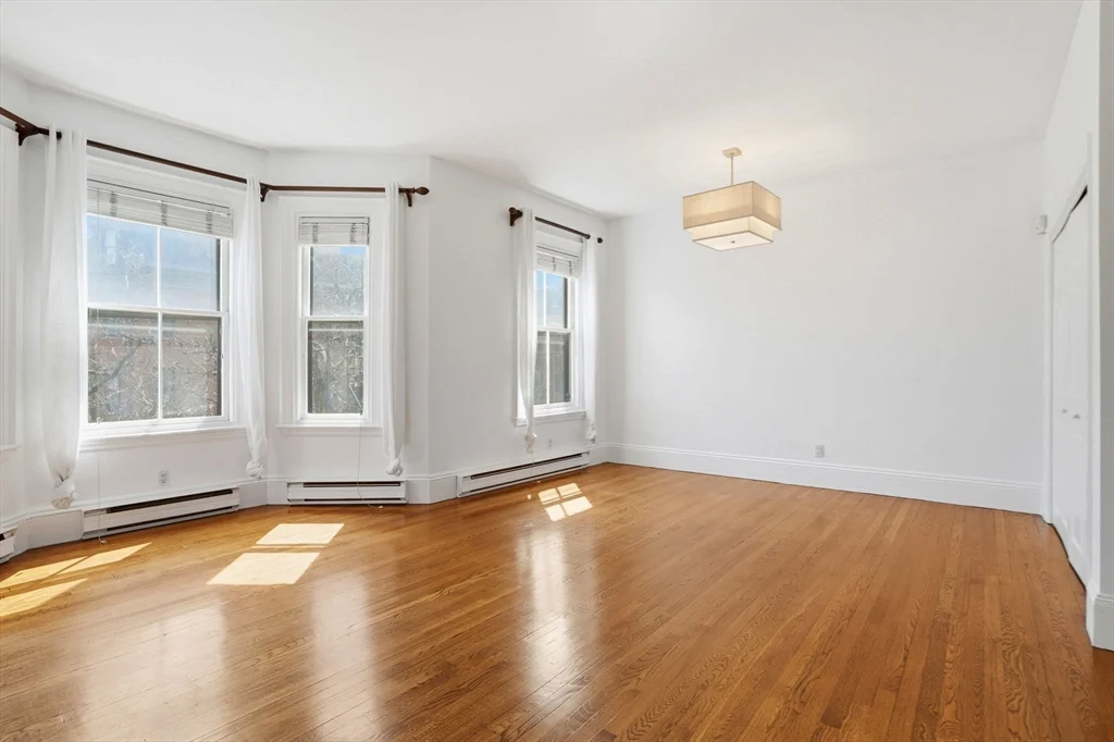 191 Warren Ave, South End