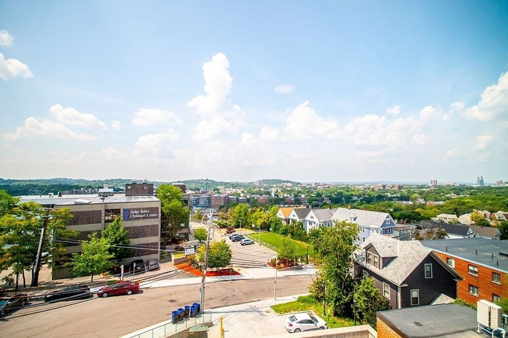 70 Parker Hill Ave, Mission Hill