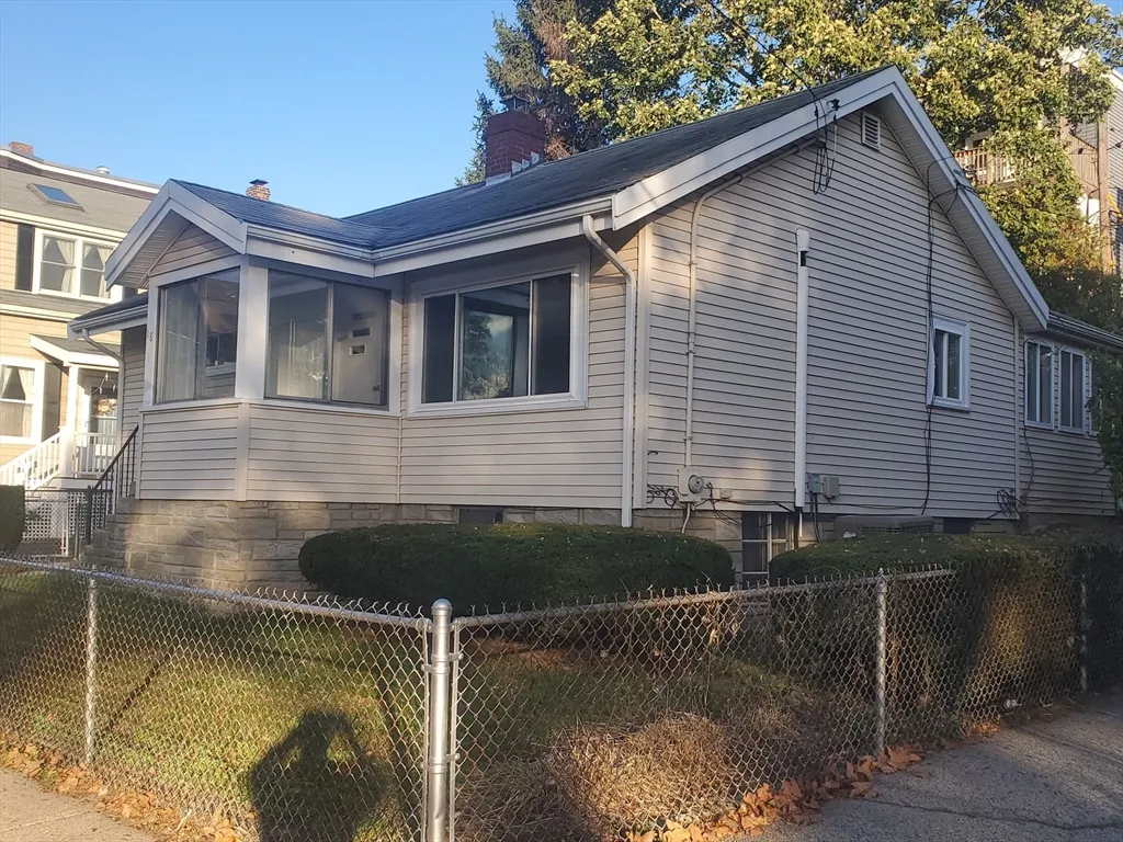 18 Denny St, Dorchester