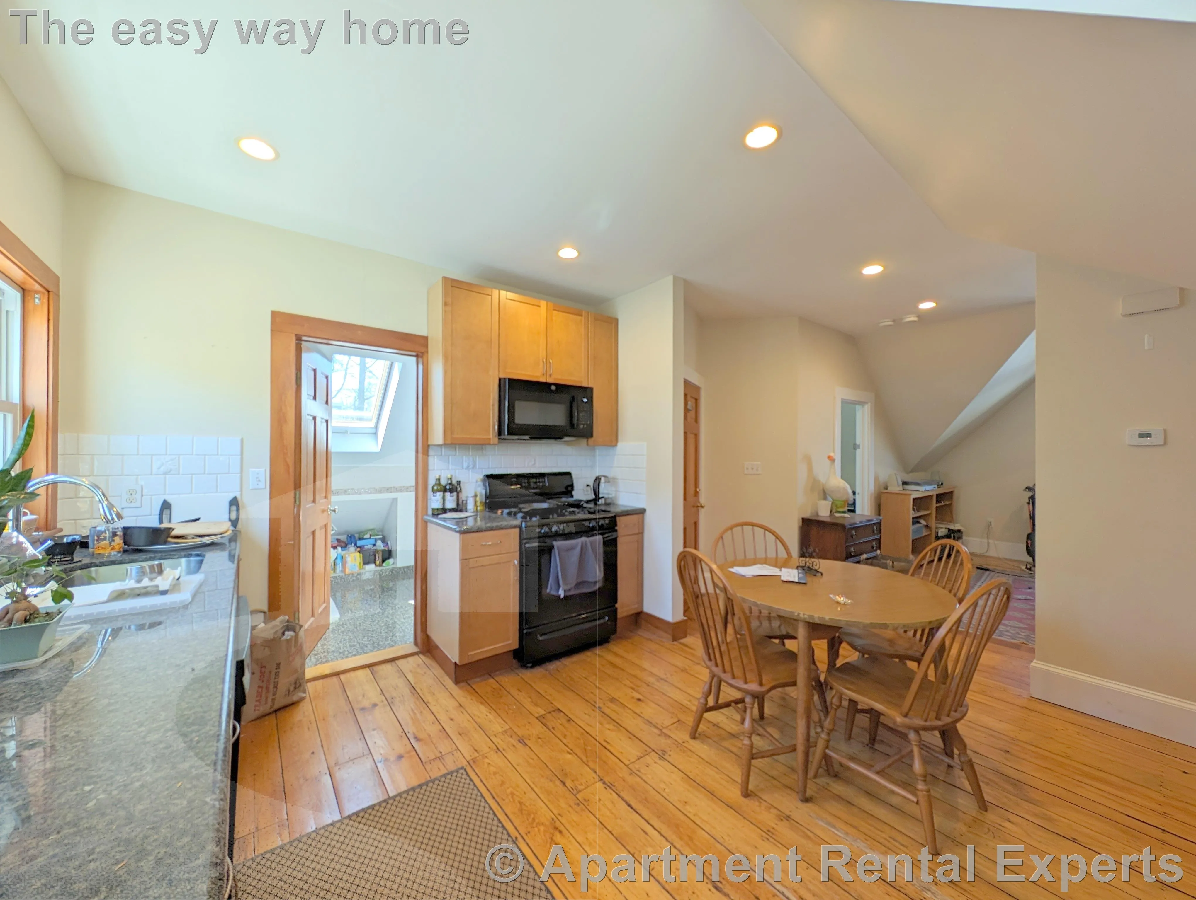 36 Orchard St, Tufts