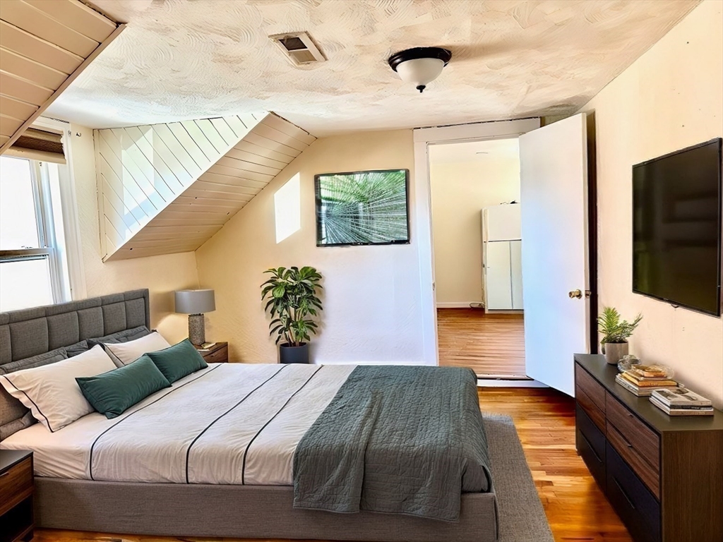 10 Ralph Piteri Ter, Watertown