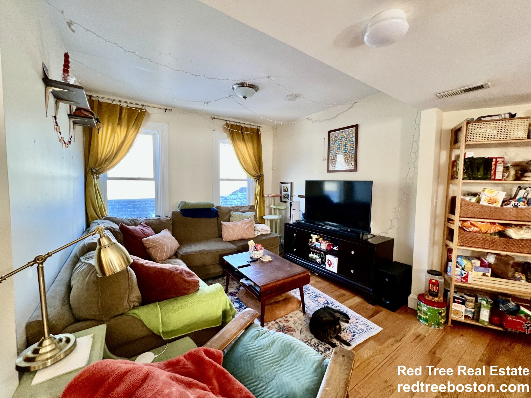 36 Brackett St, Oak Square