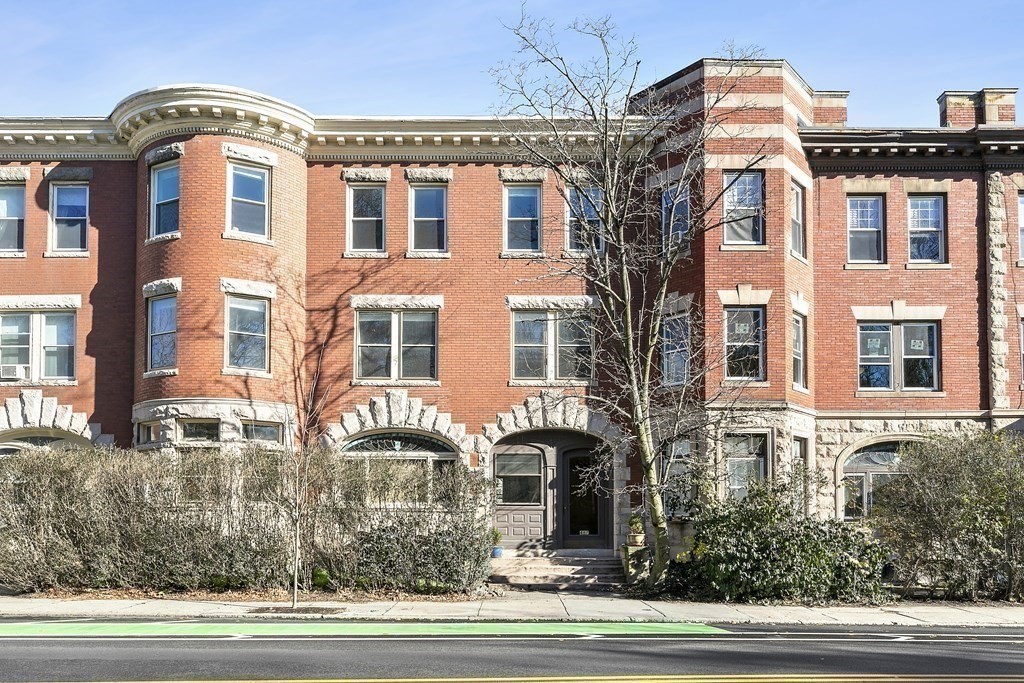 487 Washington St, Griggs Park