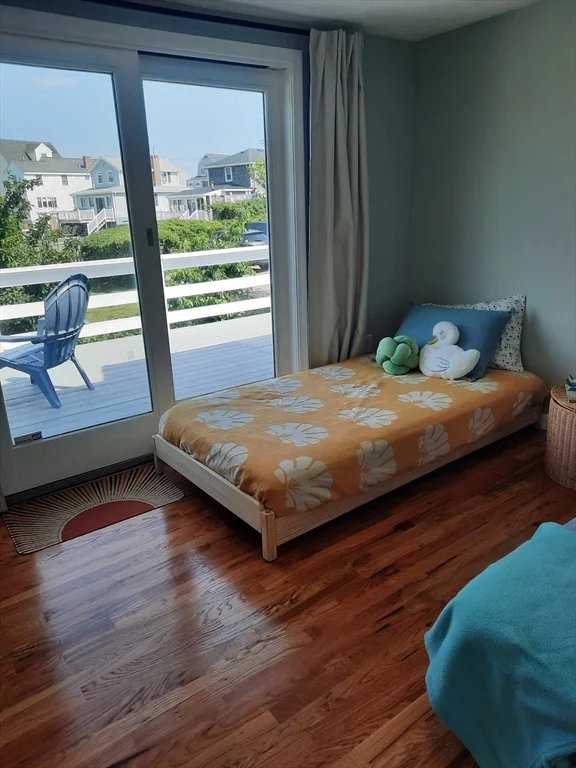 99 Scituate Ave, Scituate