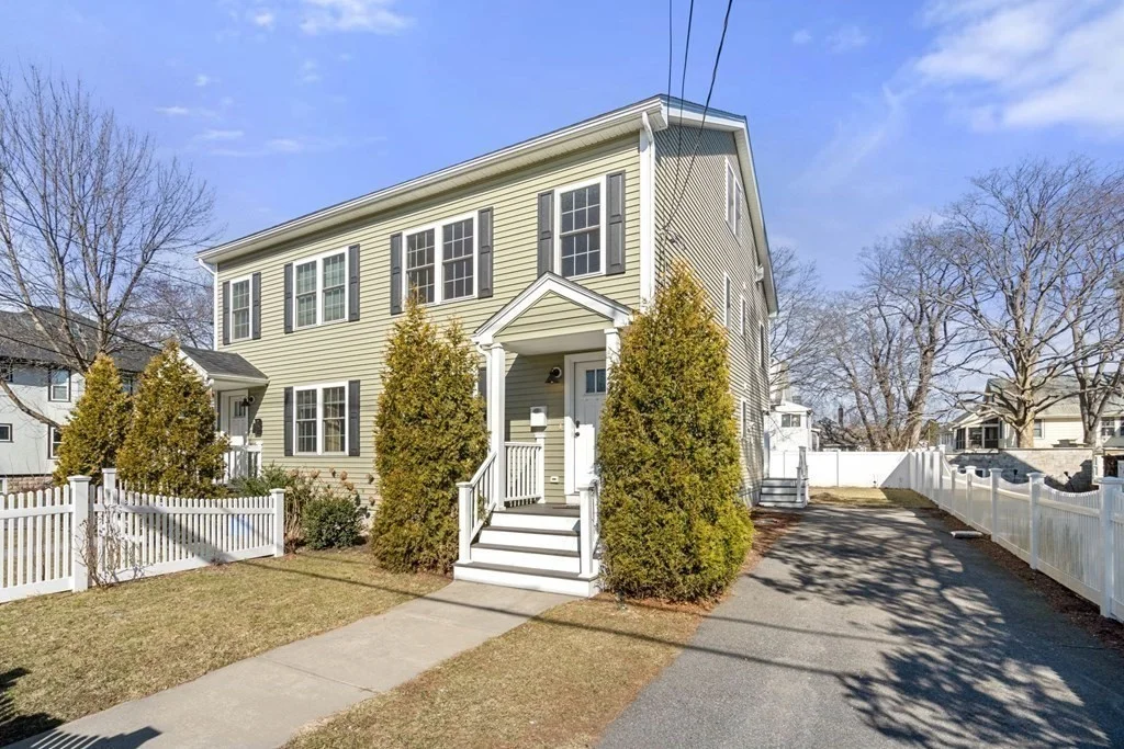 220 White St, Belmont