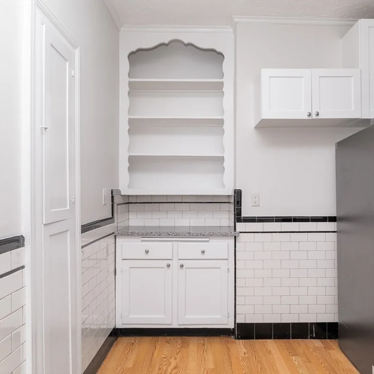 79 Naples, North Brookline