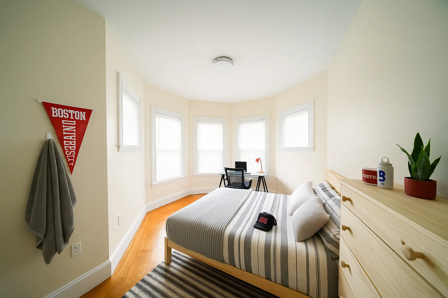 48 Ashford Ct, Allston