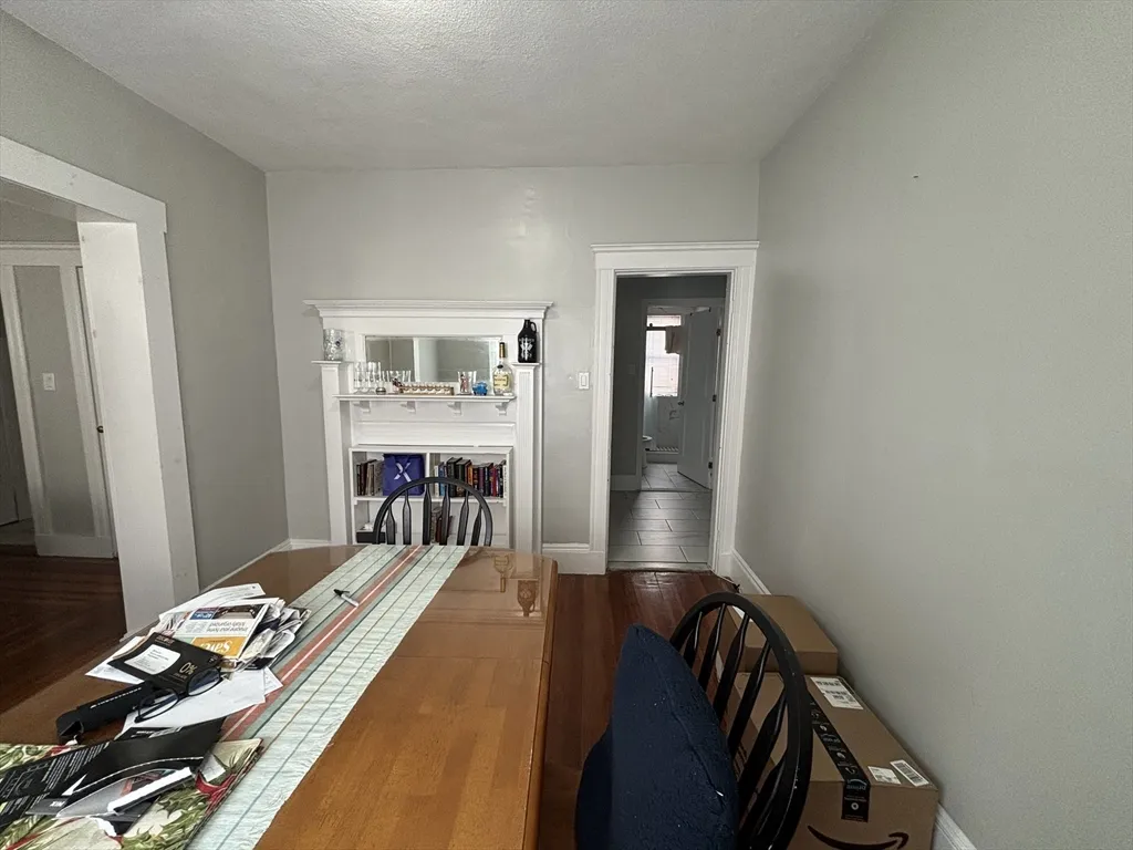 14 Belknap St, West Somerville