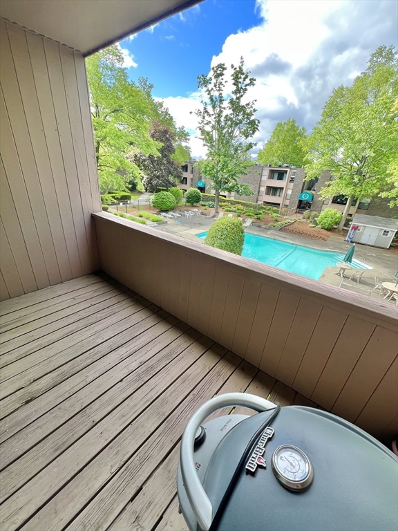 2 Shrewsbury Green Dr, Shrewsbury