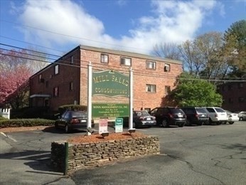 71 E Nicholas Rd, Framingham