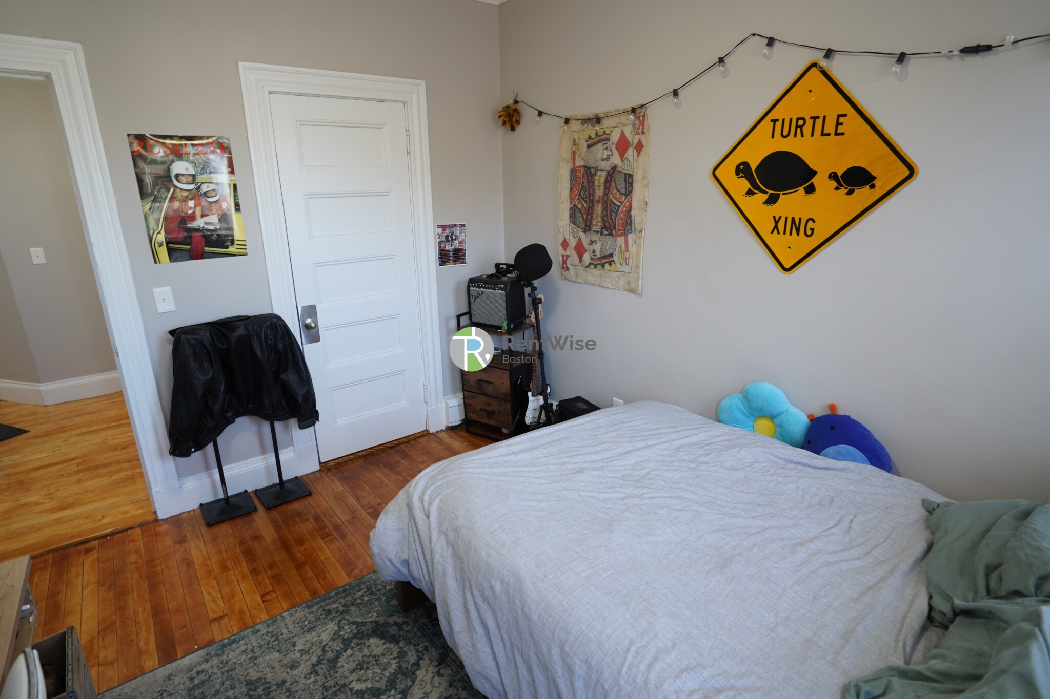 72 Gardner St, Allston