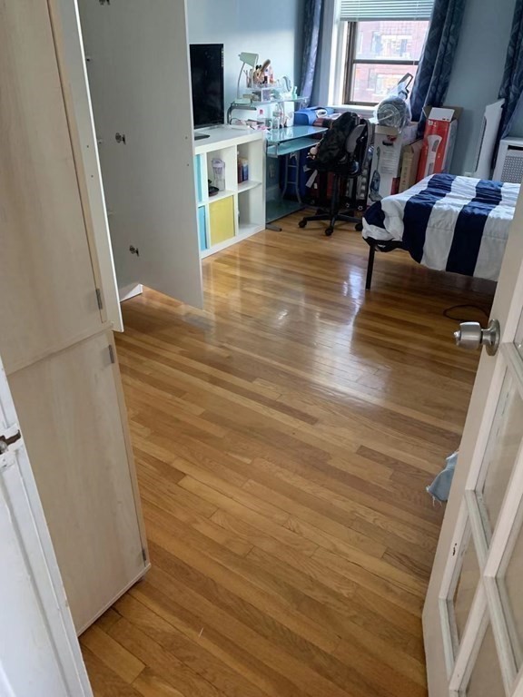 1945 Commonwealth Ave, Brighton