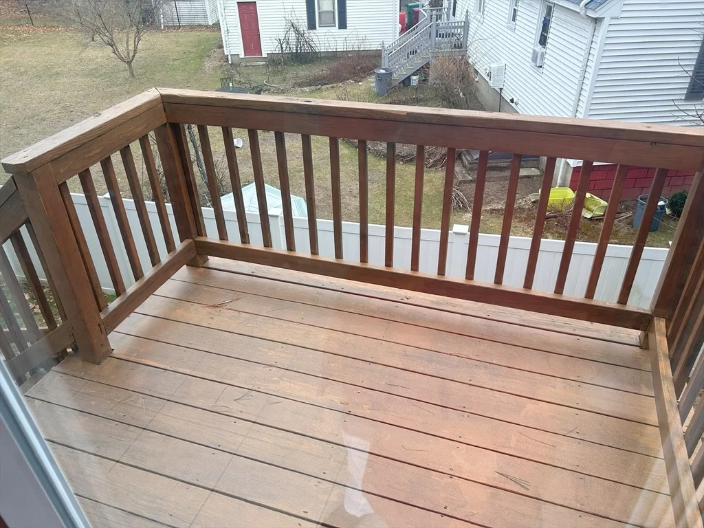 933 Varnum Ave, Lowell