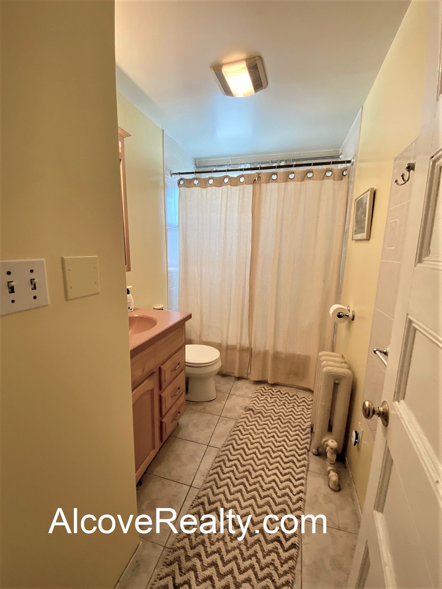 95 Belmont St, Powder House Square