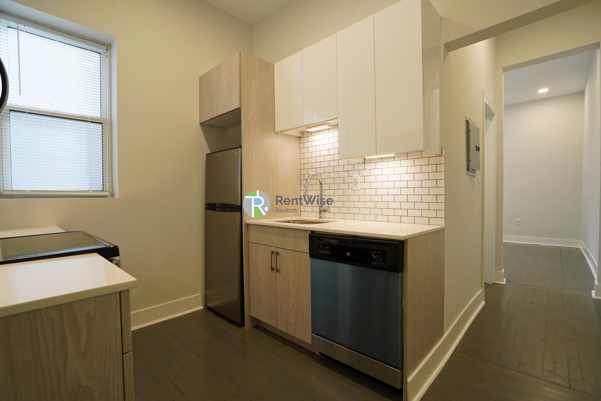 120 Peterborough St, Fenway