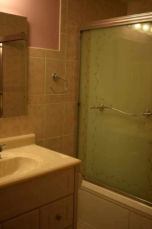 11 Hilltop Ln, Easton