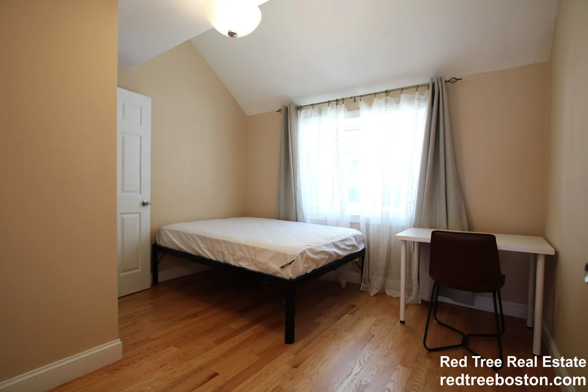 50 Undine Rd, Brighton